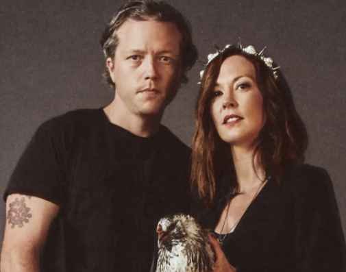 Amanda Shires Net Worth 2023: Age, Bio, Career, Height & More