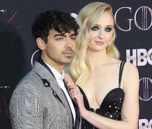 Sophie Turner Net Worth 2023: Age, Bio, Career, Height & More