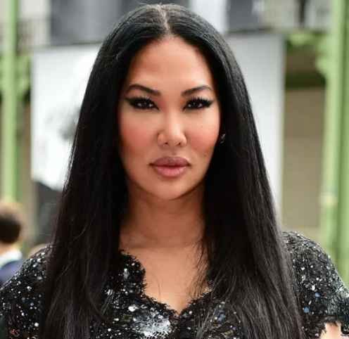 Kimora Lee Simmons Net Worth 2023: Age, Bio, Career, Awards & More