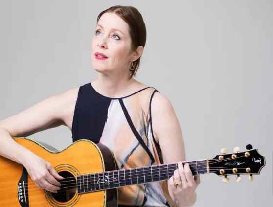 Suzanne Vega Net Worth 2023: Age, Bio, Career, Awards & More